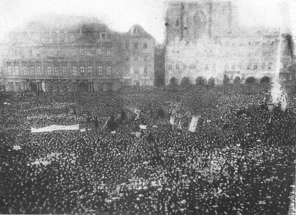 Demonstration for universal right to vote in Prague, Bohemia, 1905