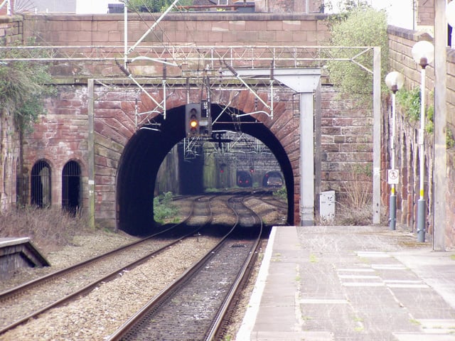 A short section remains of the 1890 Edge Hill to Lime Street tunnel in Liverpool. This and a short section of the original tunnel nearer to Lime Street, are the oldest rail tunnels in the world still in active use.