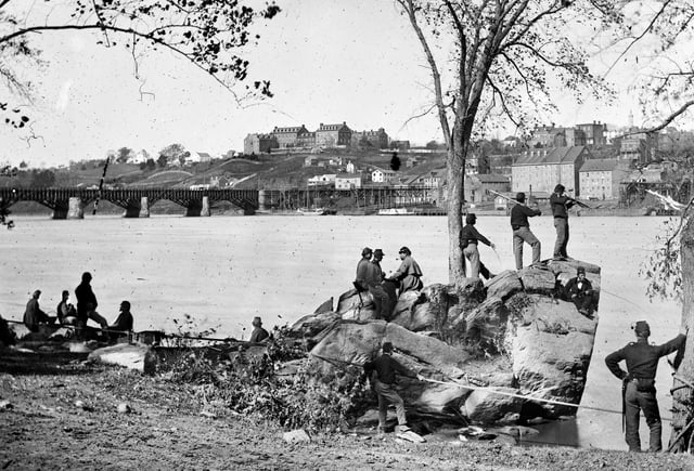 Union soldiers on the Potomac River across from Georgetown University in 1861