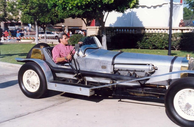 Leno arriving at the 45th Primetime Emmy Awards in his Hispano-Suiza Aero