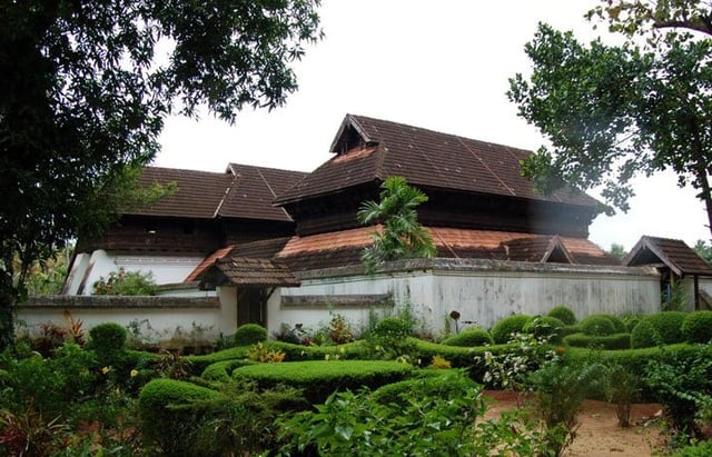 The Polachirackal Tharakan family of Mavelikkara had taken the construction contract for the famed Krishnapuram Palace (Malayalam: തേവള്ളി കൊട്ടാരം) under the supervision of Kamyyan Dalava, which was later enlarged by Ayyappan Mathsnada Pillai.