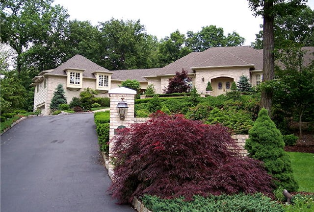 The Soprano house in North Caldwell, New Jersey (2006)