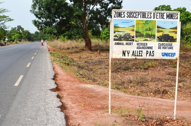 Land mines were widely used in the Casamance conflict between separatist rebels and the central government.