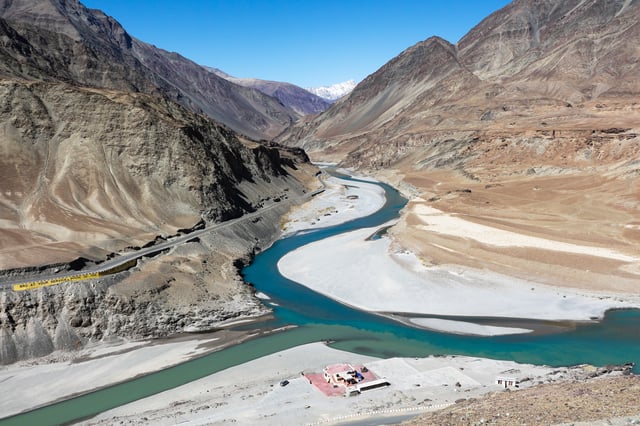 Confluence of Indus and Zanskar rivers.