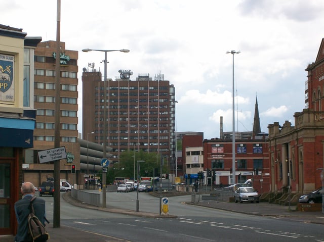 North Road approaches the city centre from the north