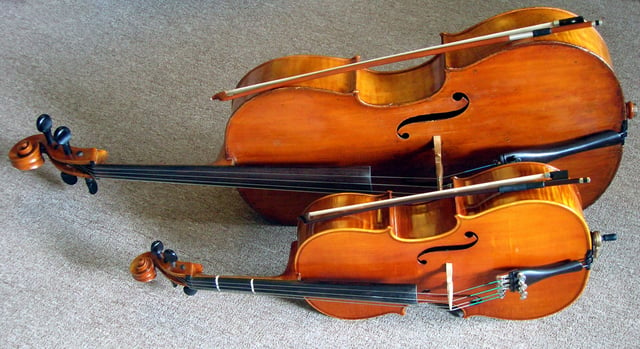 1⁄8 size cello with full size cello
