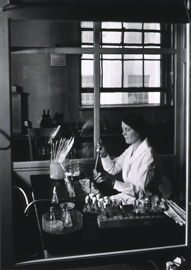 Ida A. Bengtson, a bacteriologist who in 1916 was the first woman hired to work in the Hygienic Laboratory.
