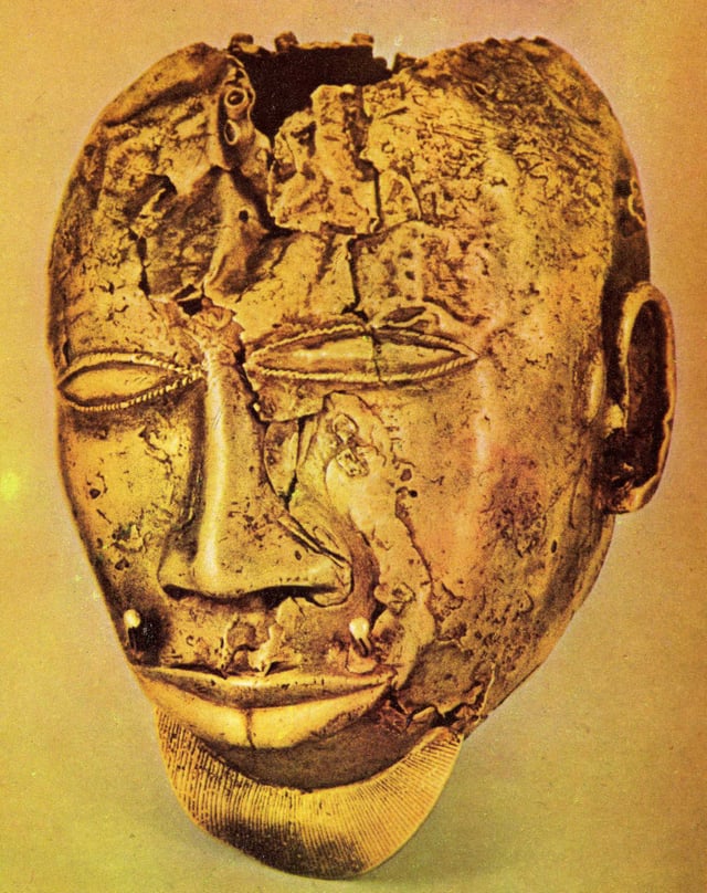 Golden mask property of Asantehene, Kofi Karikari