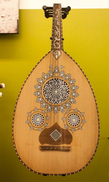 The oud is a common instrument in traditional Djibouti music.