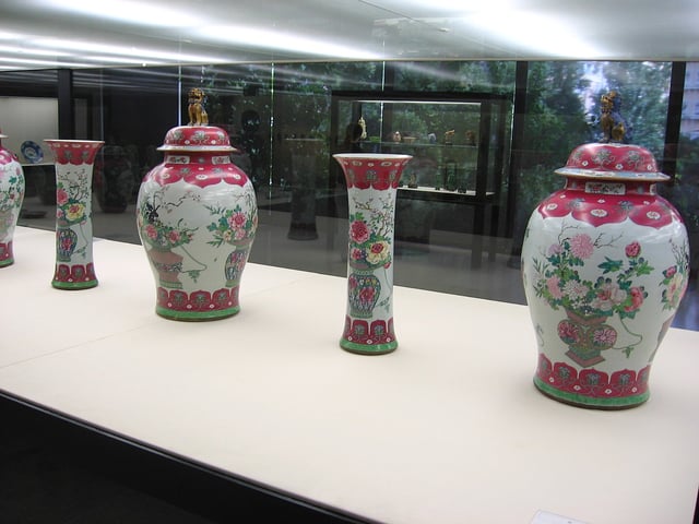 Qing vases, in the Calouste Gulbenkian Museum, Lisbon, Portugal