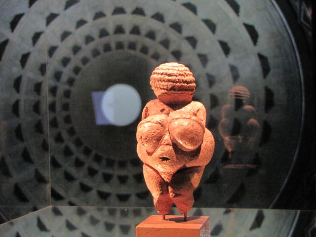 Venus of Willendorf, 28,000 to 25,000 BC. Museum of Natural History Vienna
