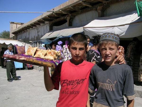 Uzbek children in Samarkand