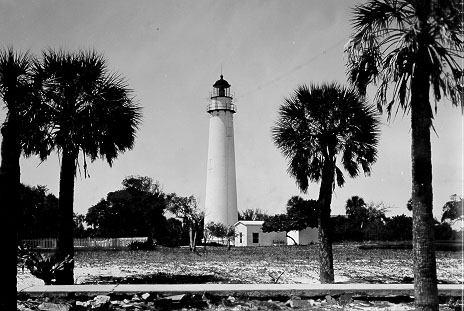 Historic Egmont Key Light is located in Tampa Bay, built in 1848 and commissioned by Col. Robert E. Lee. The island is on the National Register of Historic Places, and is a National Wildlife Refuge and a state park. Early in the Civil War, Confederate blockade-runners used the island as a base.