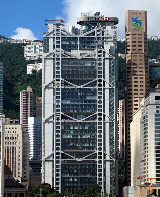 The HSBC Main Building in Hong Kong, which was designed by Norman Foster and completed in 1985
