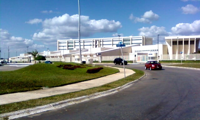 Entrance building of the Hospital Regional de Alta Especialidad