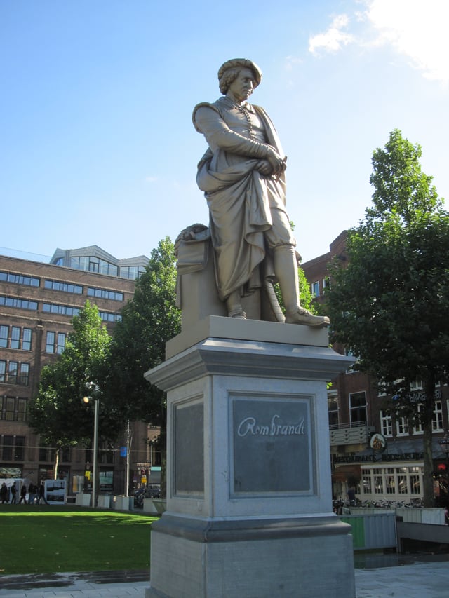 Rembrandt monument on Rembrandtplein.