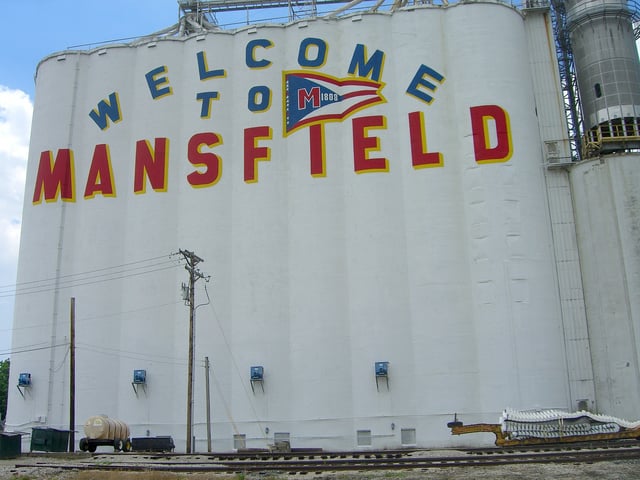 Welcome sign on Ohio Route 13
