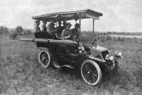 US Army Signal Corps automobile at the Manassas maneuvers in 1904