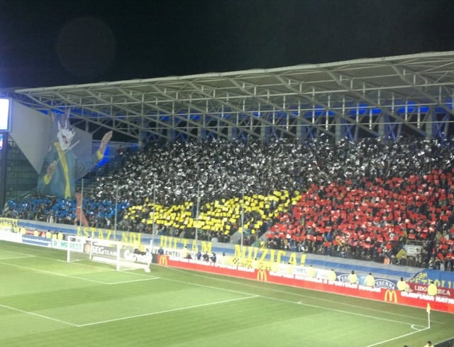 Petrolul supporters displaying a 3D choreography