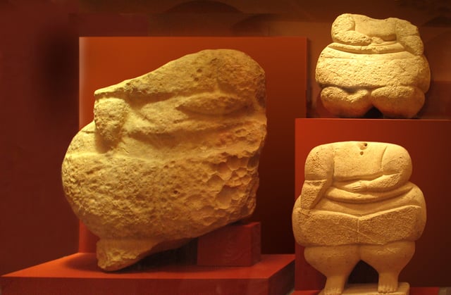 Examples of Maltese temple statuary