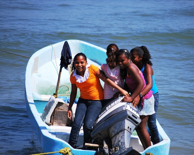 Afromestiza girls in Punta Maldonado, Cuajinicuilapa, Guerrero