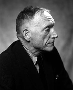 Robert Penn Warren, M.A. 1927 – novelist and poet, who received the Pulitzer Prize three times