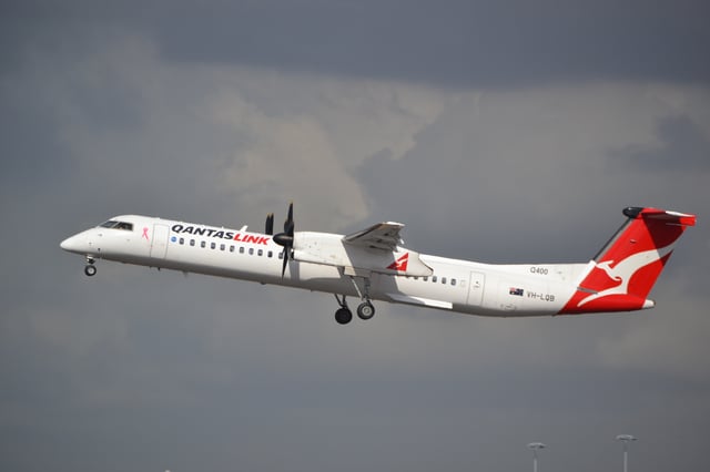 A Bombardier Dash 8 Q400 of subsidiary QantasLink.