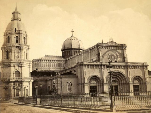 The newly rebuilt Manila Cathedral in 1880 before the earthquake of July 20, 1880, which knocked down the over-a-century old bell tower.