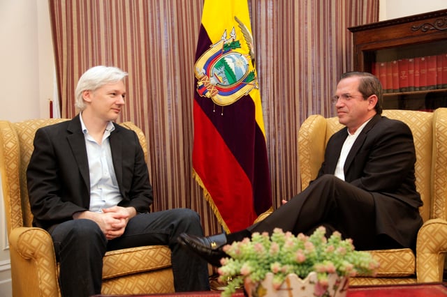 Ecuadoran foreign minister Ricardo Patiño met with Assange at the Ecuadorian Embassy on 16 June 2013