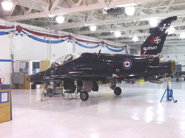 A CT-155 Hawk in Canadian service undergoes maintenance at CFB Moose Jaw, 3 November 2005