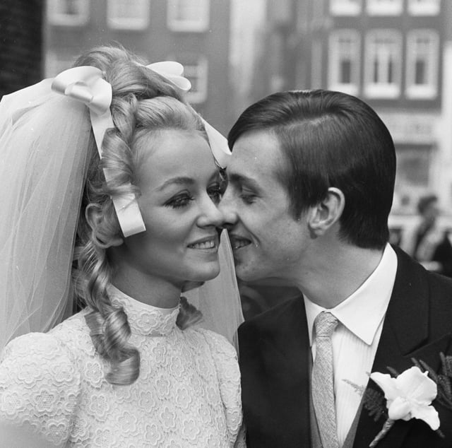 Cruyff and Danny Coster getting married on 2 December 1968