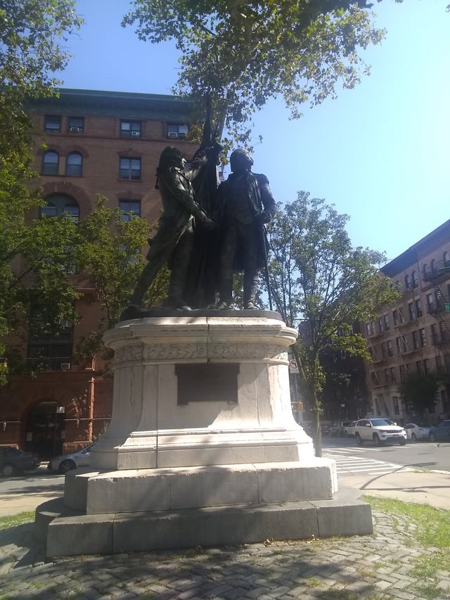 The Lafayette and Washington statue