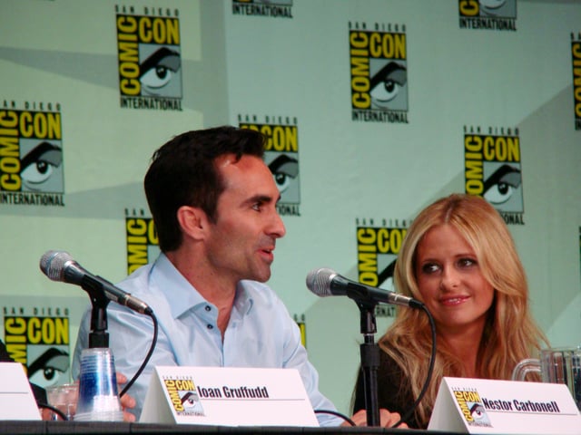 Carbonell and Sarah Michelle Gellar at the 2011 San Diego Comic-Con