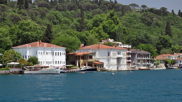 Originally outside the city, yalı residences along the Bosphorus are now homes in some of Istanbul's elite neighborhoods.