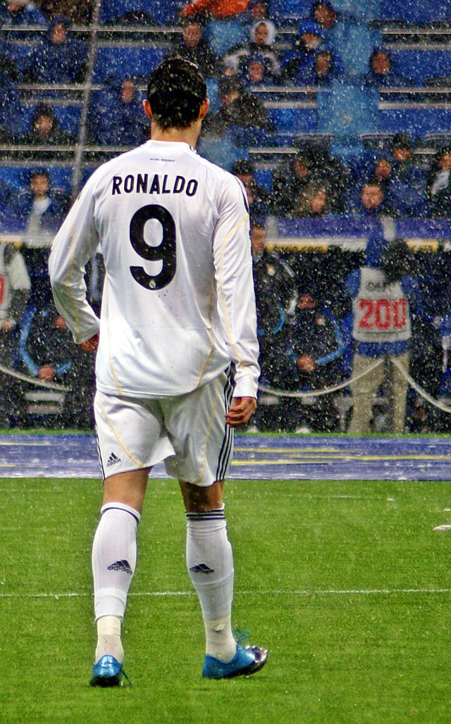 As his usual number 7 was unavailable, Ronaldo wore number 9 during his first season at Madrid.