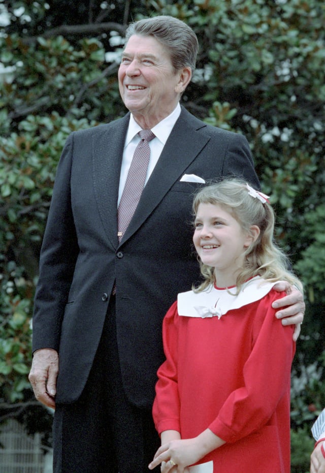 Barrymore with President Reagan, October 17, 1984