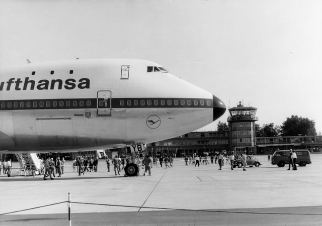 D-ABYB, the aircraft destroyed in the Flight 540 accident, was the 2nd of 3 Boeing 747-100s delivered to Lufthansa. It is seen here during a promotional event at Nuremberg Airport in 1970.