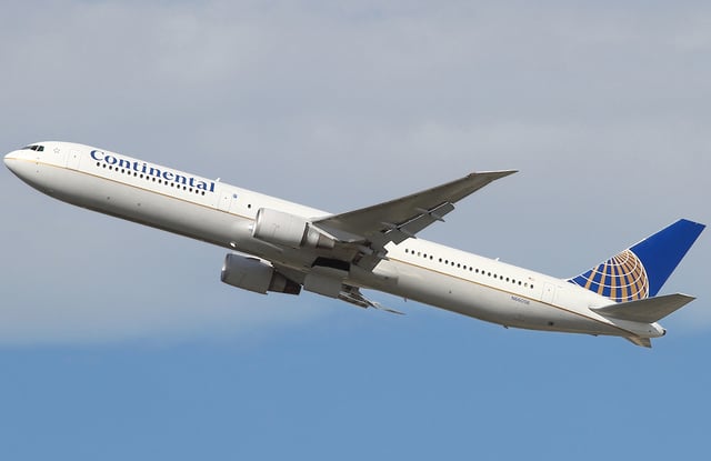 The 767-400ER entered service with Continental Airlines in 2000