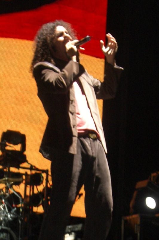 Serj Tankian performing in 2006