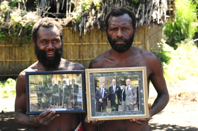 Ni-Vanuatu with pictures of Philip