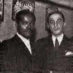 Leônidas with another Tricolor legend, Arthur Friedenreich