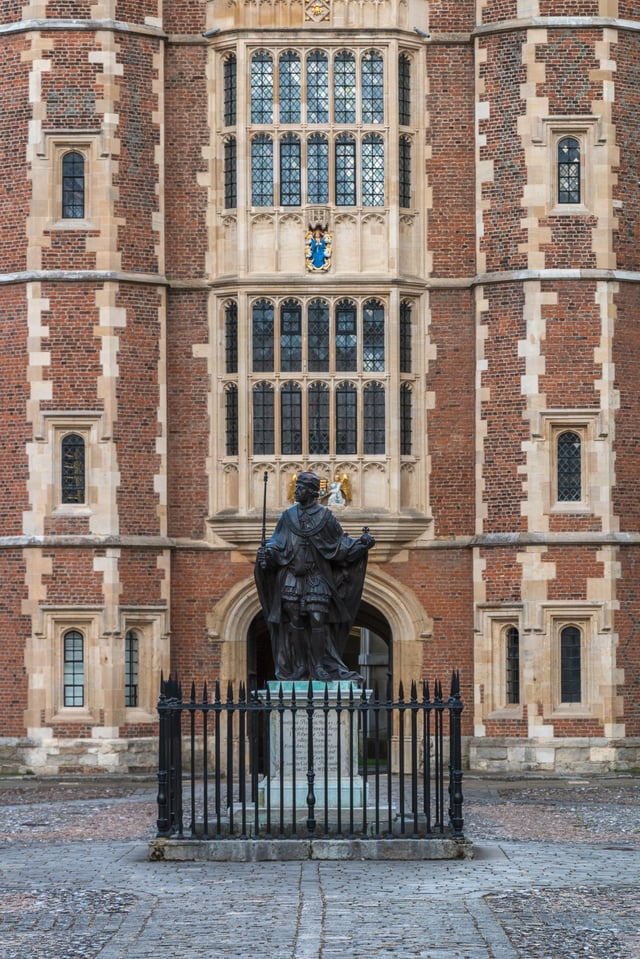Statue of the founder, Henry VI, in School Yard