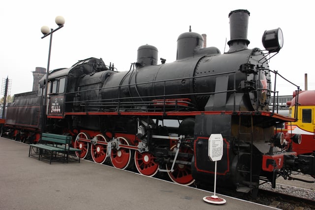 Esh 4444 0-10-0 at Varshavsky Rail Terminal, St. Petersburg