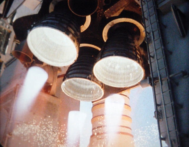 Space Shuttle Main Engine ignition