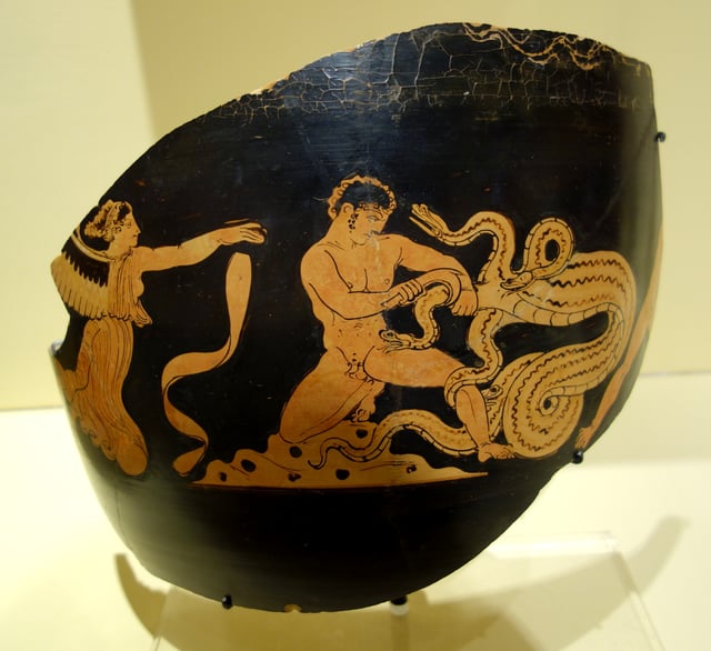 Greek red-figure vase painting depicting Heracles slaying the Lernaean hydra, c. 375–340 BC