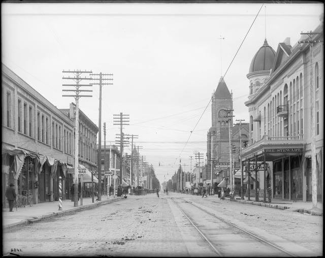 A view of "E" Street and the Stewart Hotel, San Bernardino, ca.1905