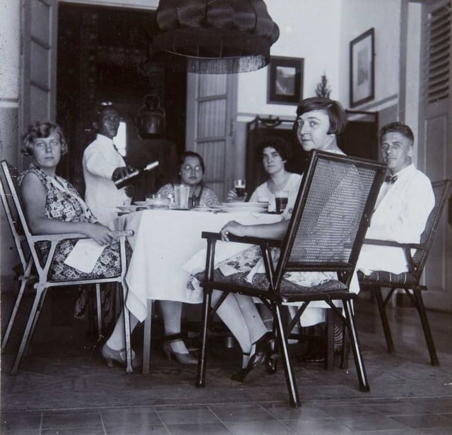 Dutch family in Java, 1927