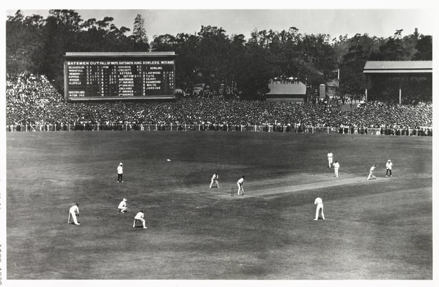 Larwood bowling to Beckett at 6-342 in Australia's first innings in the Third Test at Melbourne.