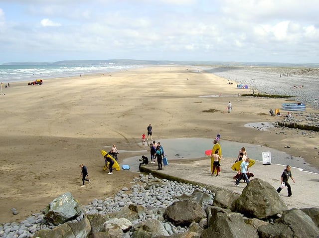 The beach at Westward Ho!, North Devon, looking north towards the shared estuary of the rivers Taw and Torridge.