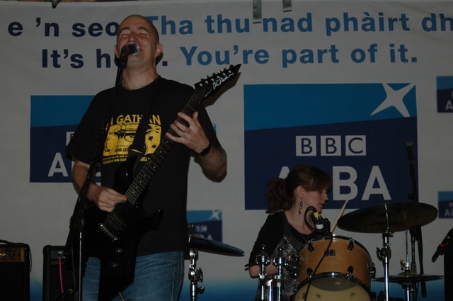 Na Gathan performing at the Mòd Fringe in Falkirk